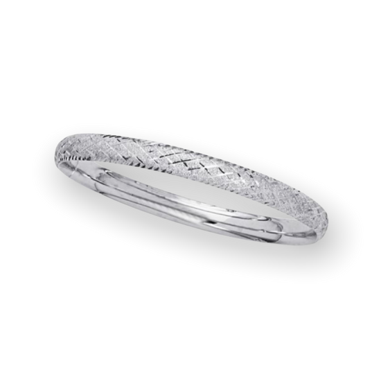 Load image into Gallery viewer, Textured Diamond Cut Laser Bangle
